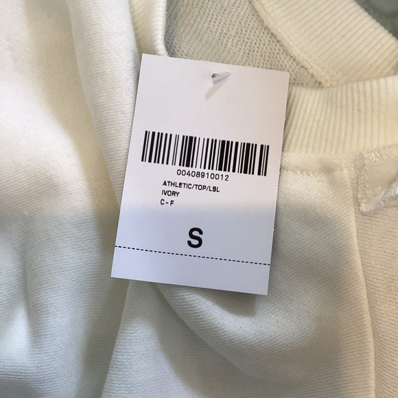 White Lace Size Small Sweater - Picture 4 of 4